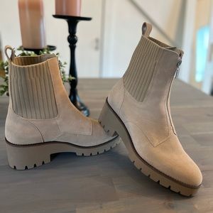 NWT Size 10 Blondo Waterproof Sand Suede Boots